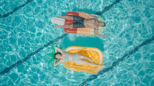 Základová fotografie zdarma na téma bazénová party, bikini, cákání