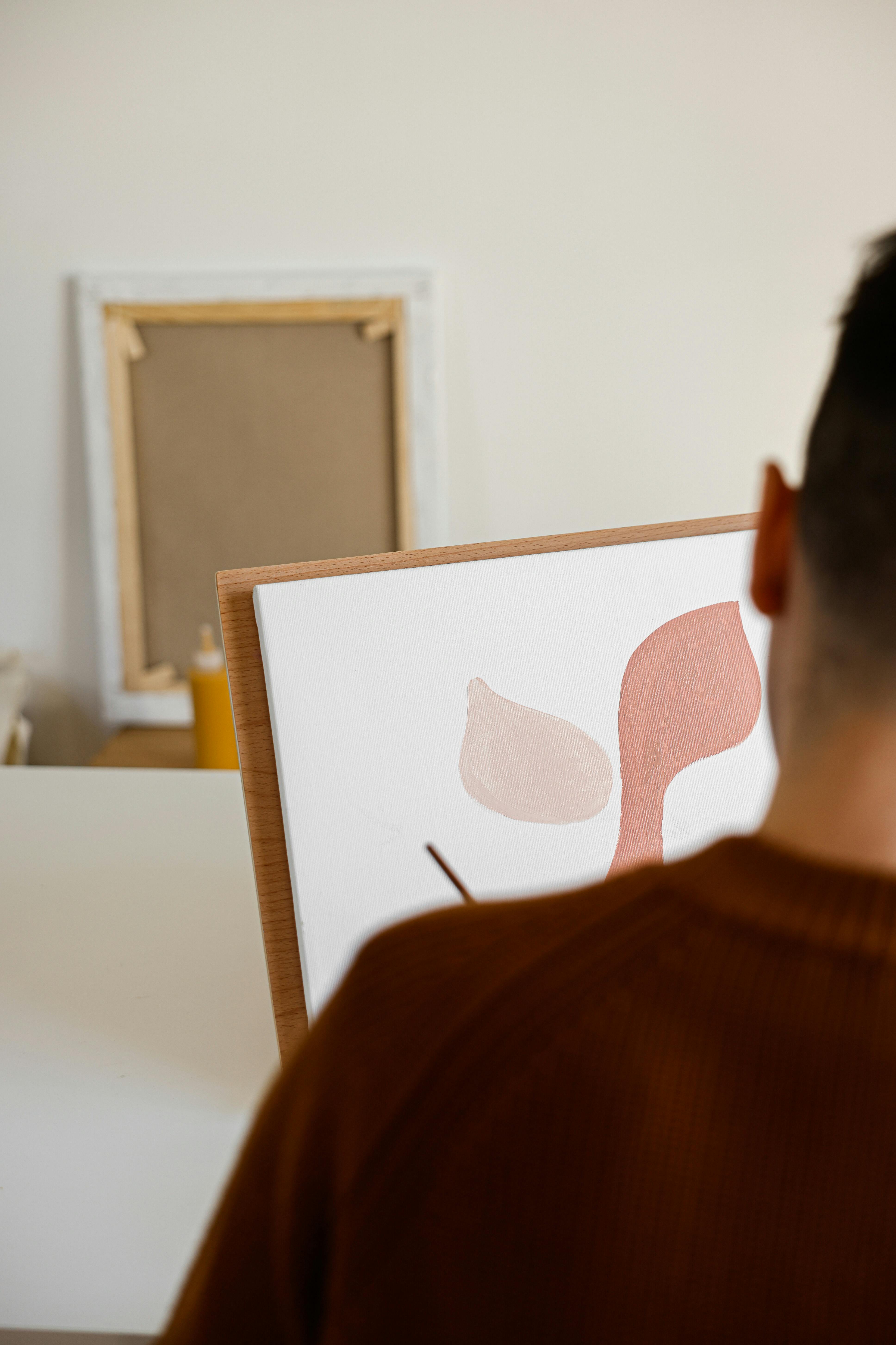 Behind the Canvas: What Makes Amélie Pease's Art So Captivating? Insights from the Artist Herself