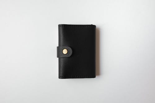 검은 지갑, 지갑, 흰색 배경의 무료 스톡 사진