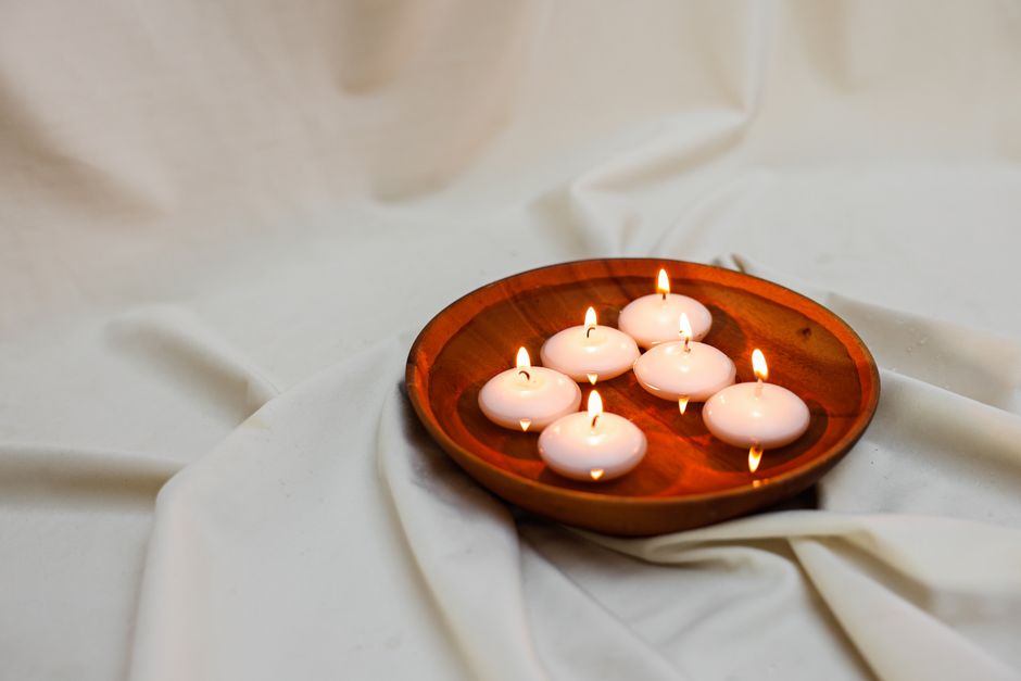 Floating Candle Centerpiece - spa themed party ideas