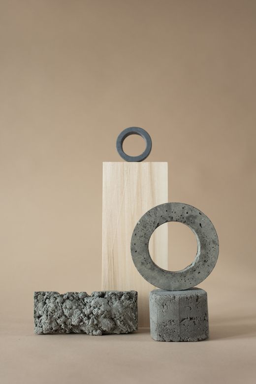 Concrete and wood forms — Photo by KATRIN BOLOVTSOVA on Pexels