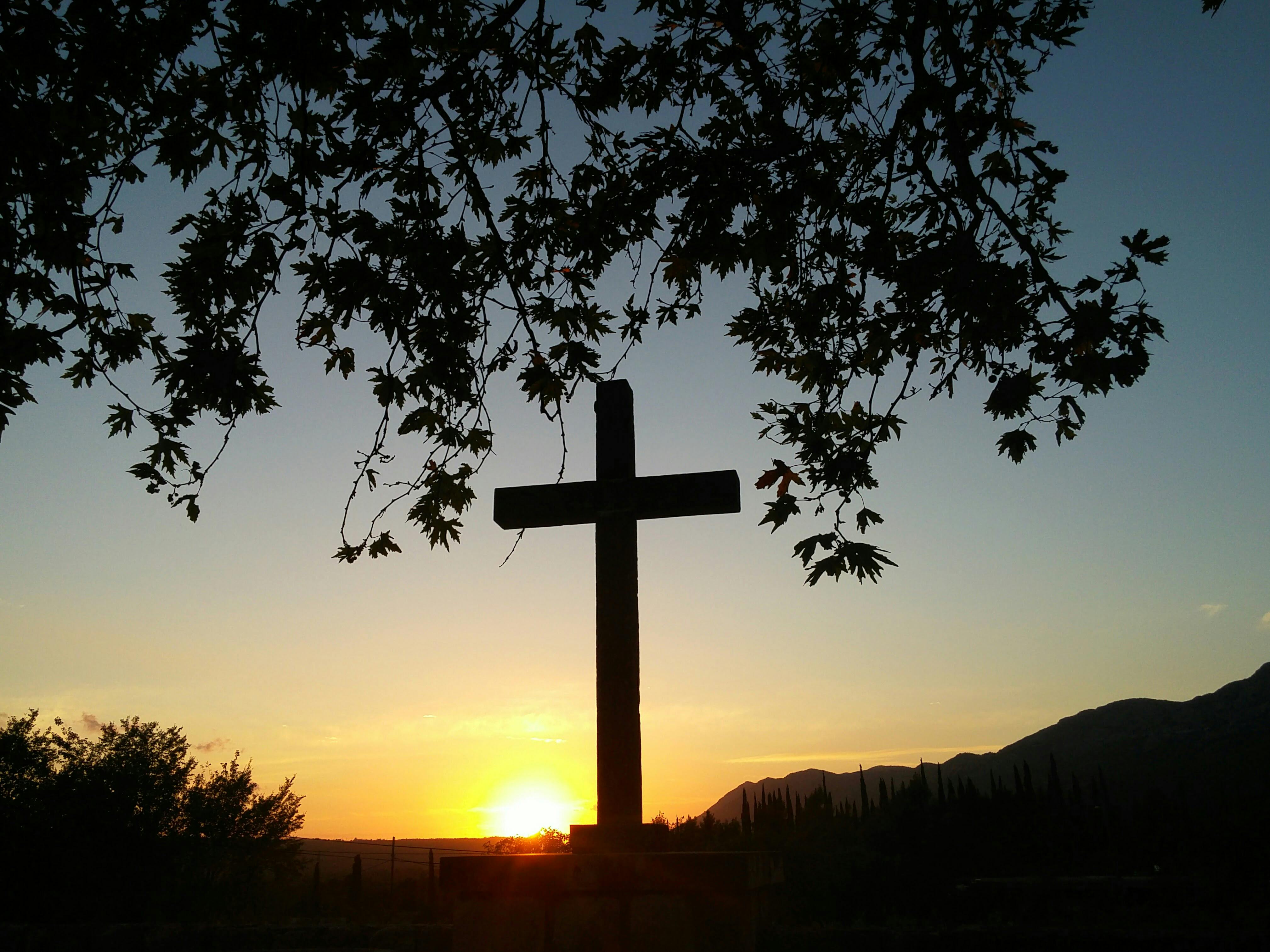 Kostenloses Foto Zum Thema Kreuz Sonnenuntergang