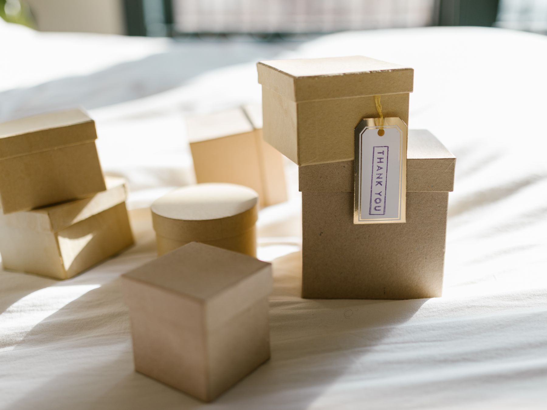 Redbourn — professional packers wrapping and boxing belongings
