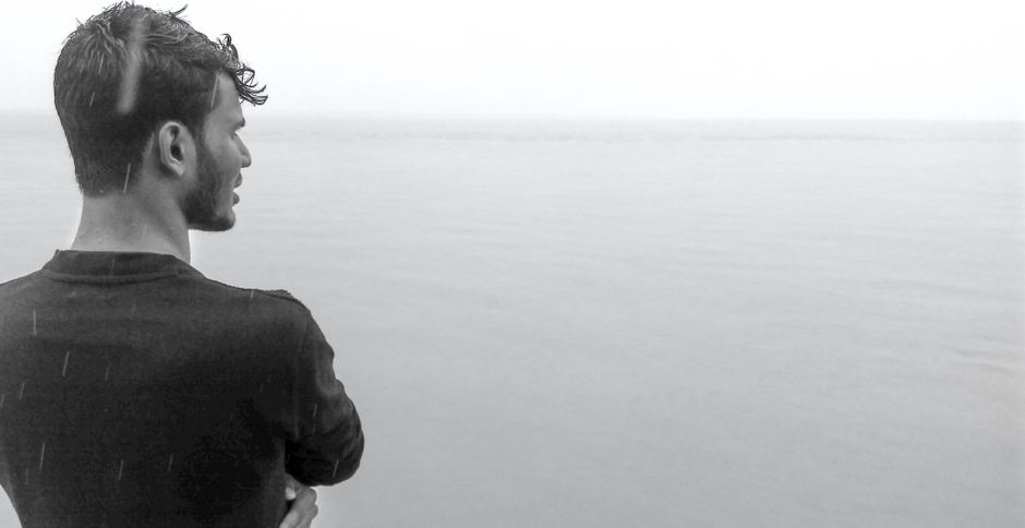 person looking at a calm horizon - storytelling content marketing approach person looking at a calm horizon - storytelling content marketing approach