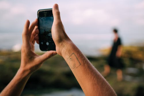akıllı telefon, eller, mobil fotoğrafçılık içeren Ücretsiz stok fotoğraf
