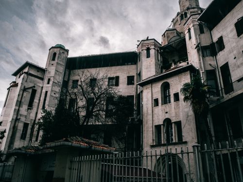 Free View of the historic Beyoglu building facade in Istanbul, showcasing unique architectural design. Stock Photo