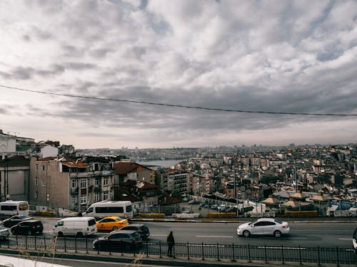 Gratis stockfoto met auto's, bewolkte lucht, Istanbul