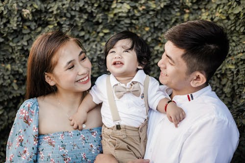 aile, anne, Asyalı içeren Ücretsiz stok fotoğraf