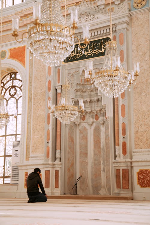 Darmowe zdjęcie z galerii z klęczący, kultura muzułmańska, meczet