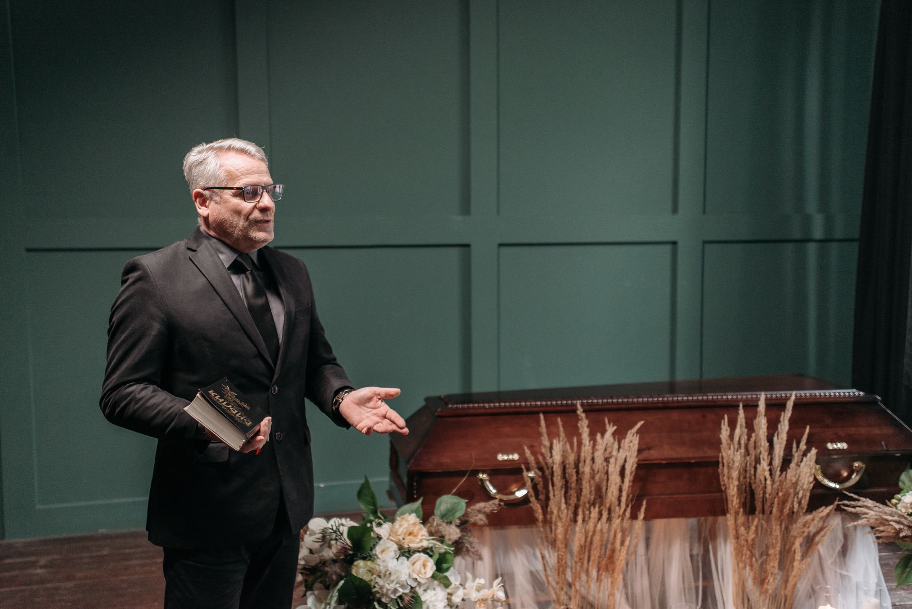 Pastor morre em acidente na BR-101 após desviar de carro