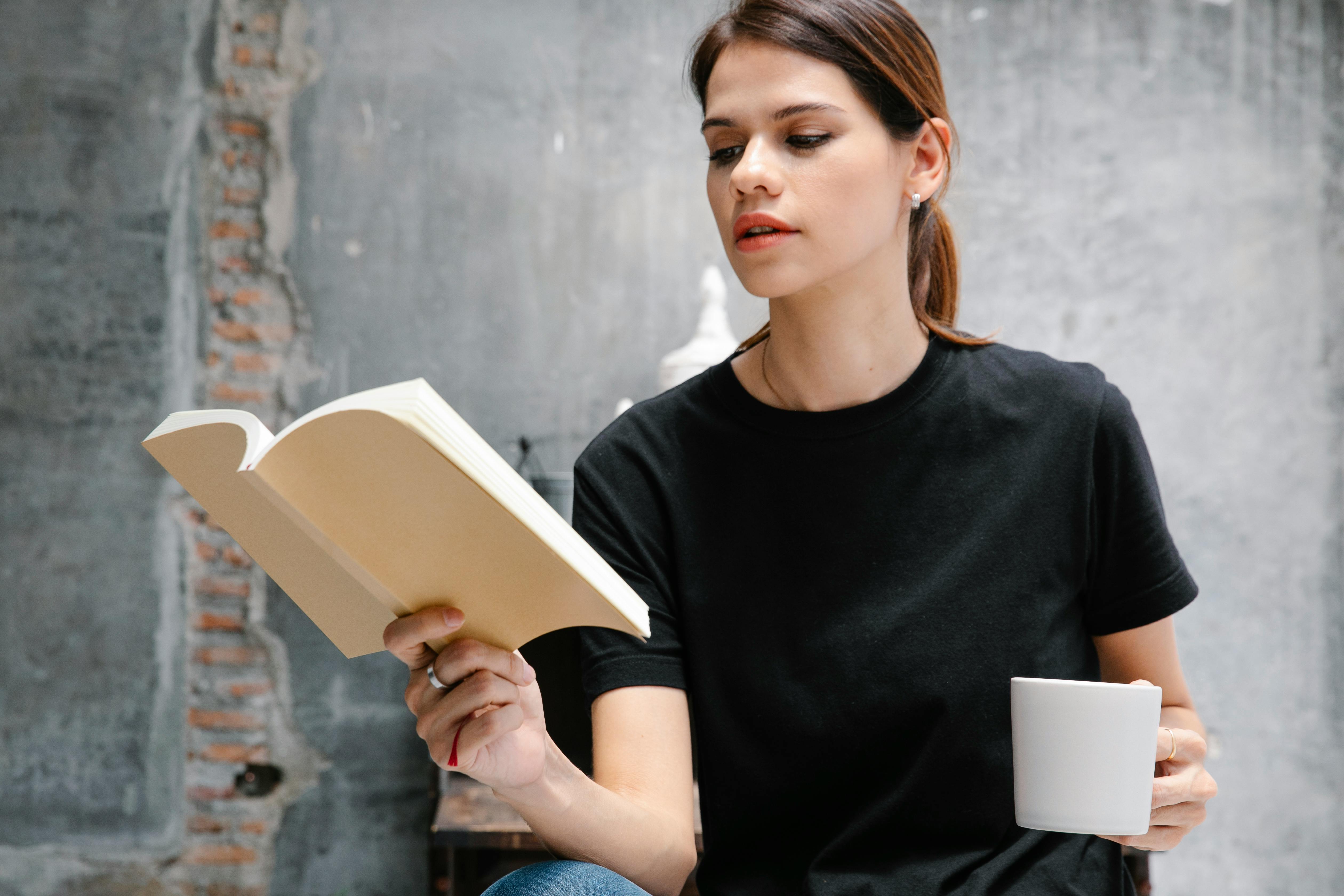 28 Self Development Books To Change Your Life In 2026 — Photo by Angela Roma on Pexels