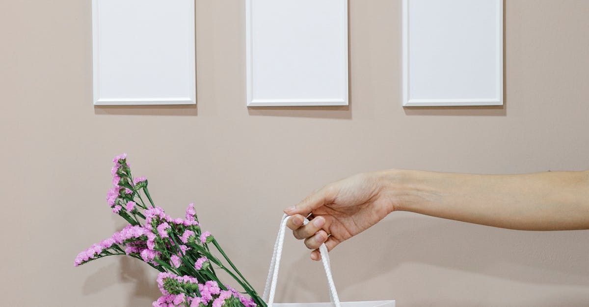 How to make a wrapping paper storage bag