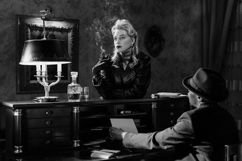 Noir romance in classic style