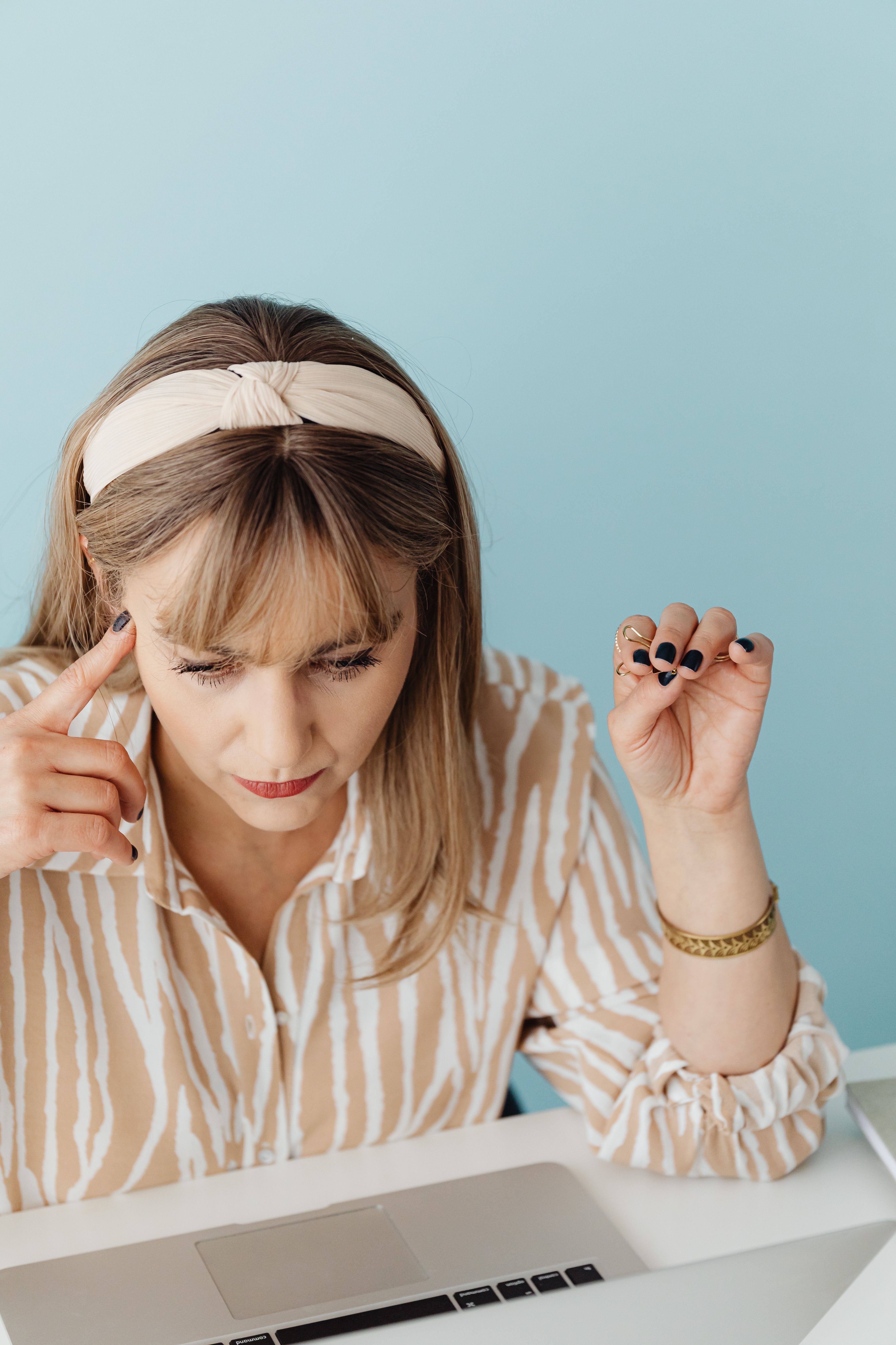Headache In Front Of Computer Photos, Download The BEST Free Headache ...