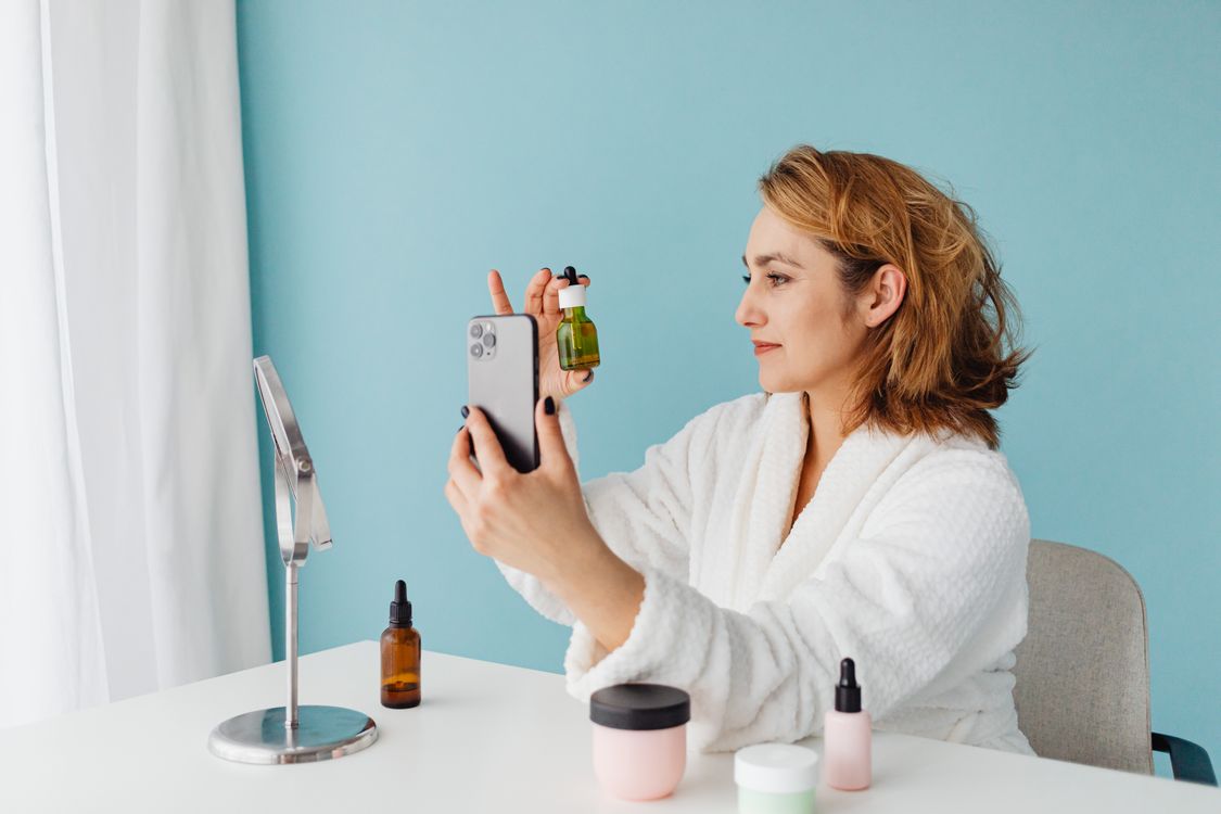 Gratis Fotos de stock gratuitas de #interior, adulto, ambiente hogareño Foto de stock
