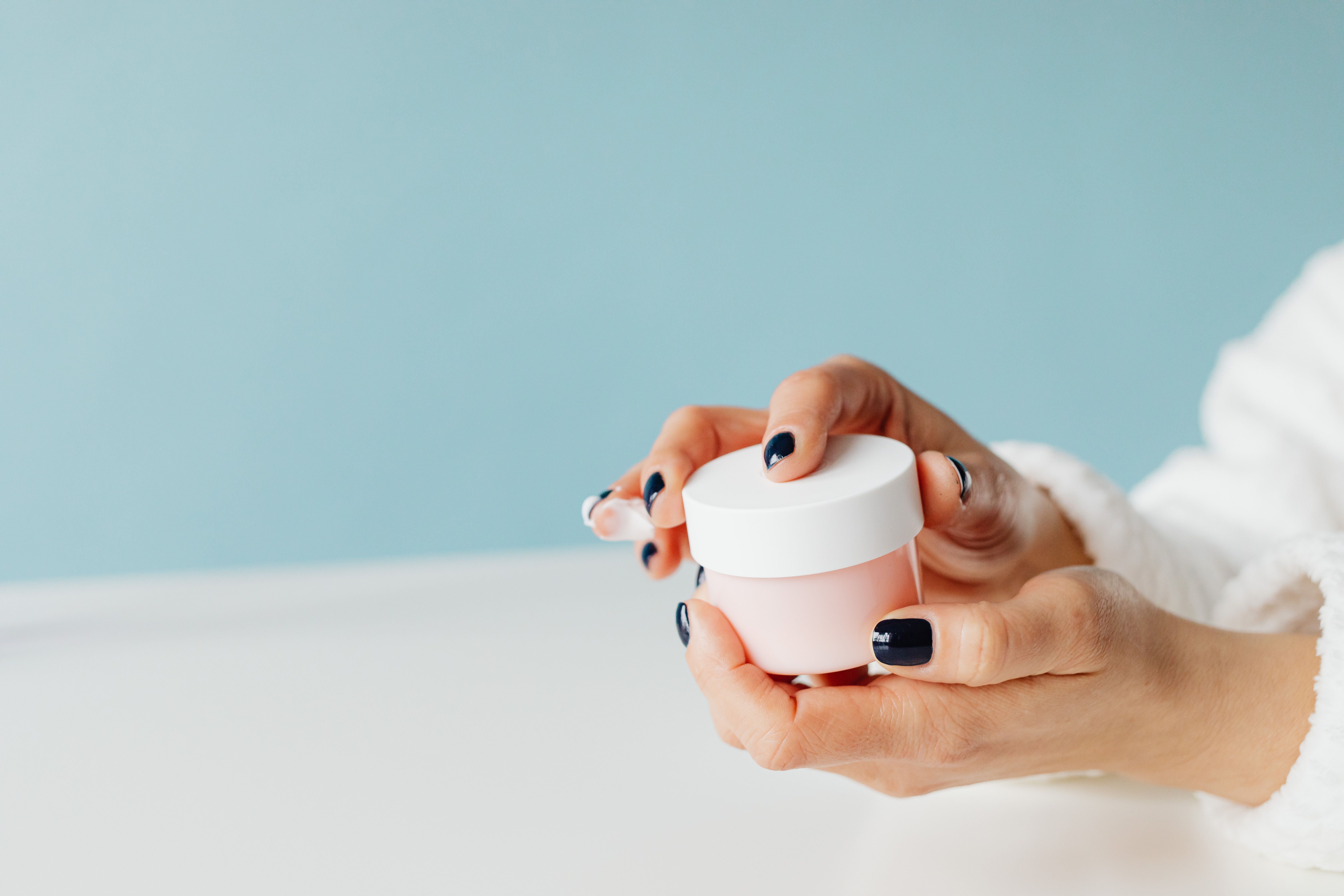 Best Retinol Cream 2026: Top Anti-Aging Picks