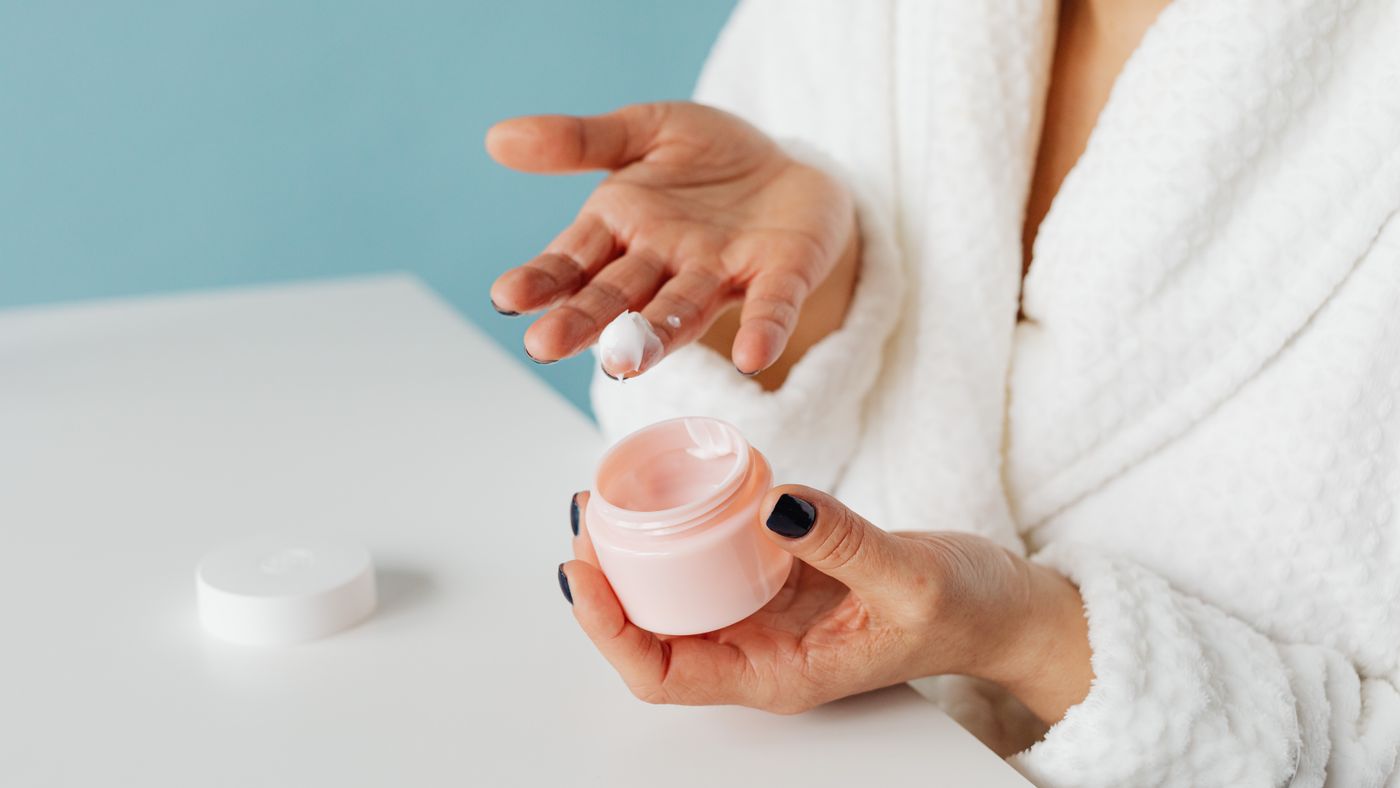 Dry Skin: The Moisturizer Mistakes That Keep It Dry