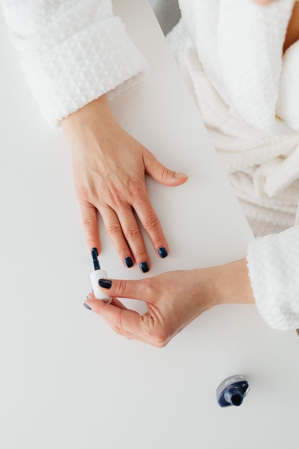 Deep midnight navy blue manicure