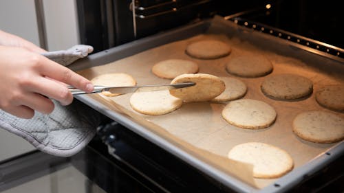 Fotobanka s bezplatnými fotkami na tému cookies, cukrársky výrobok, nôž