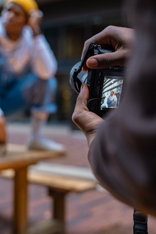 Foto profissional grátis de ao ar livre, câmera, cenário