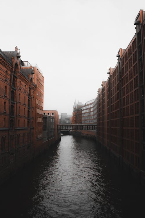 Základová fotografie zdarma na téma architektura, budovy, kanál