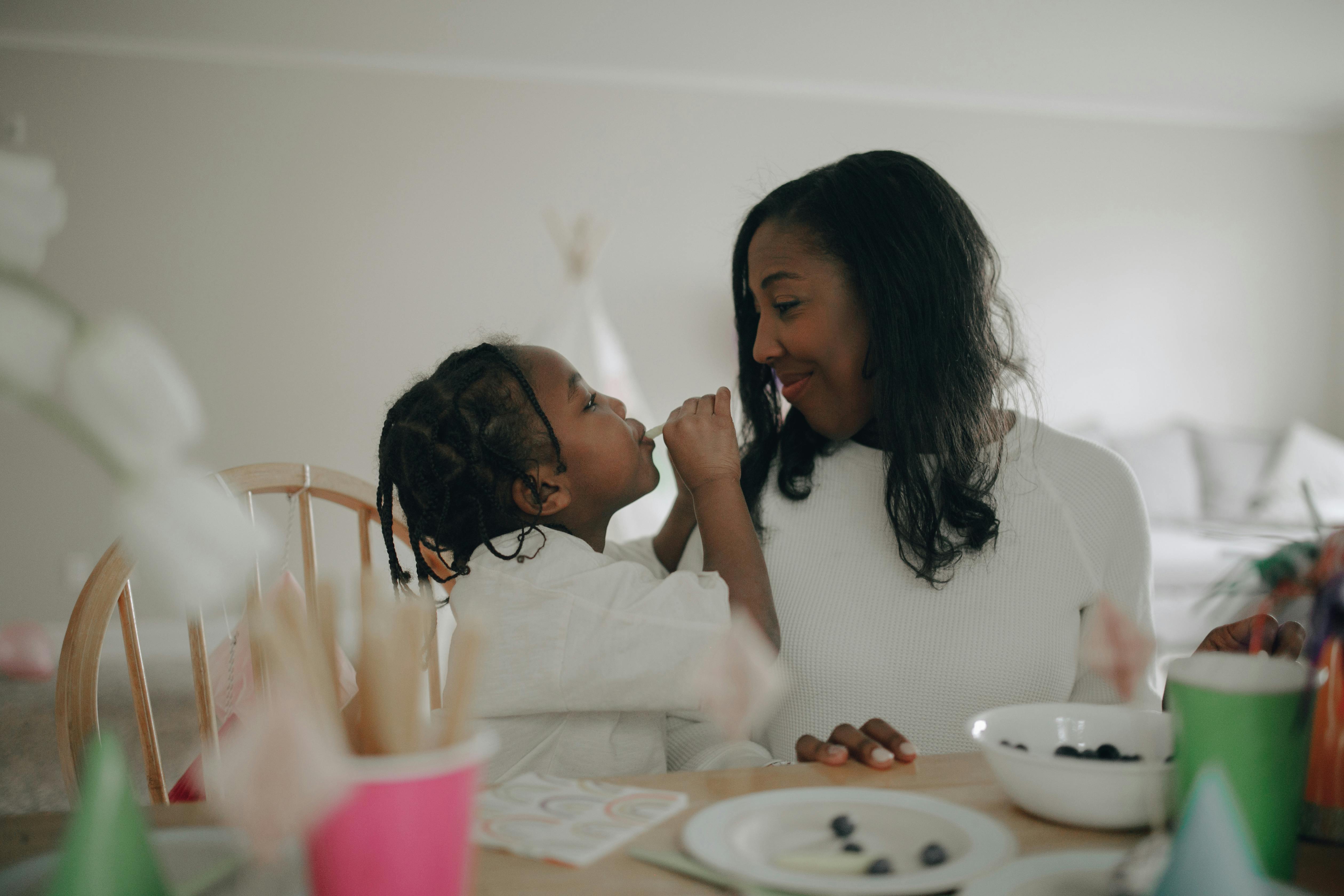 生活：新白與媳婦的相處之道：外人的角色與挑戰