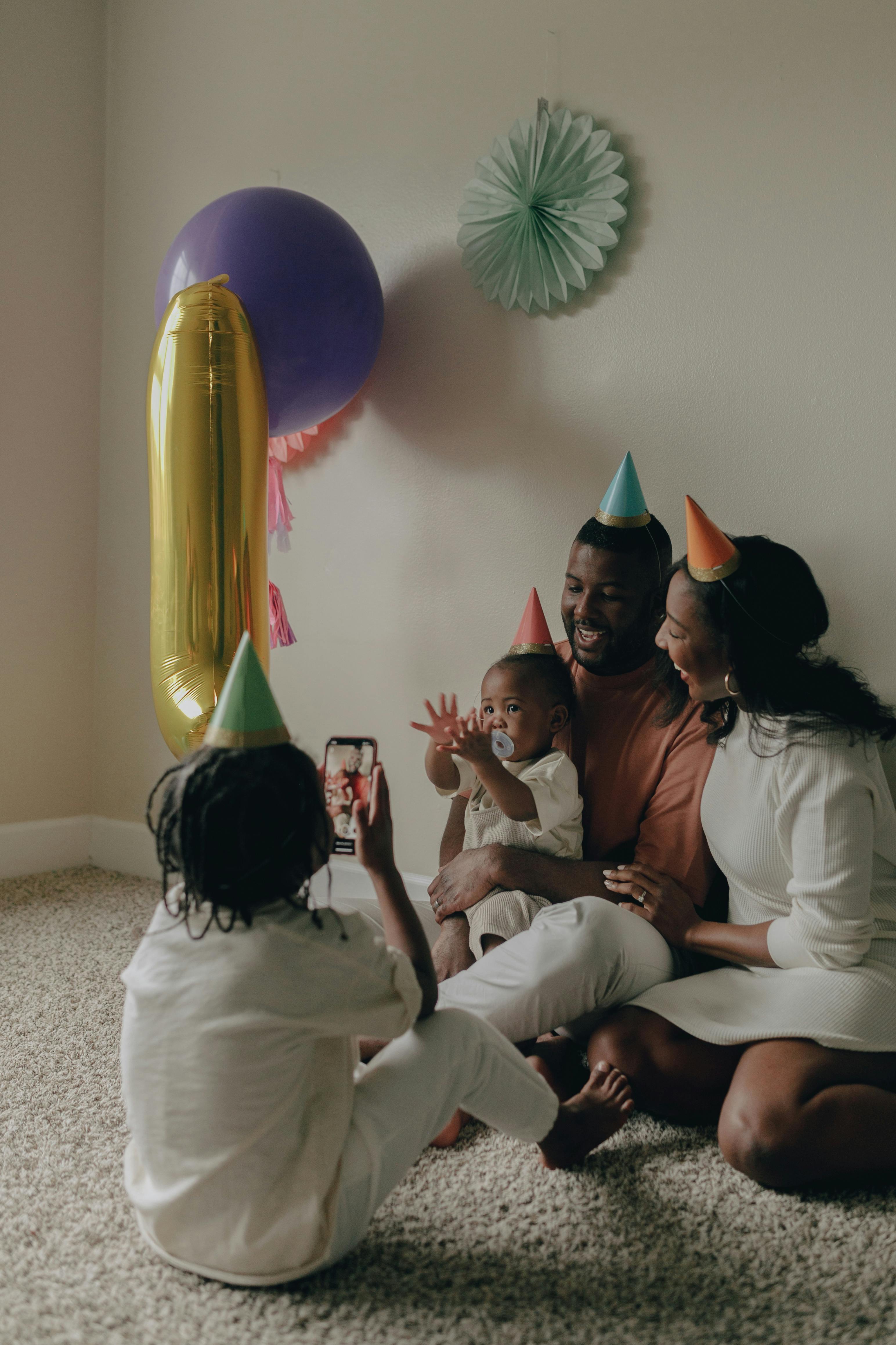 What do men notice first about a woman?