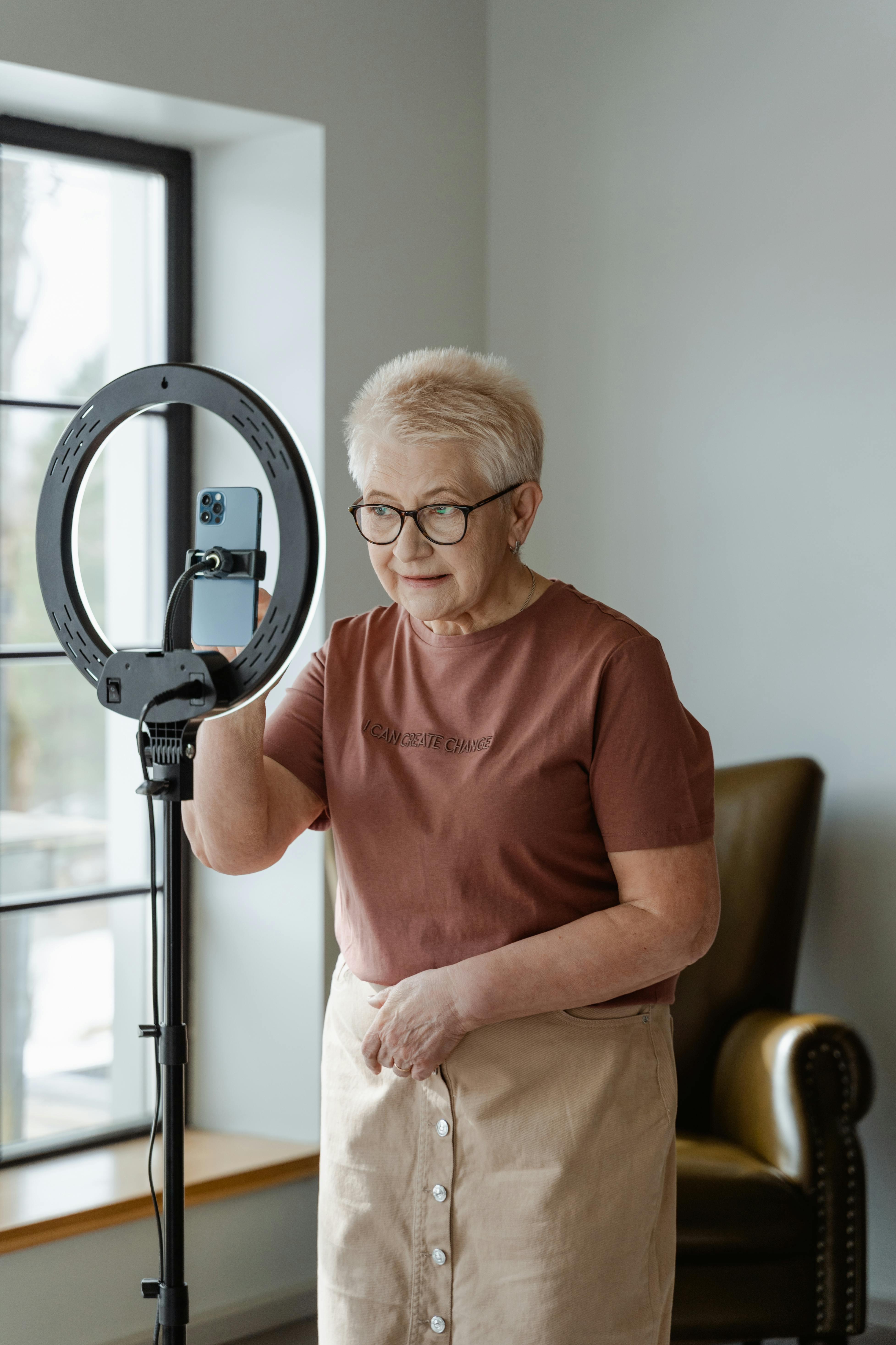 What age do most people retire?