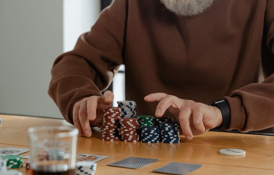 Online Casino: Spielautomaten und Live-Spiele im Überblick