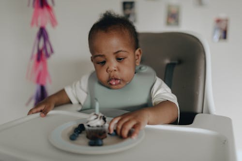 Darmowe zdjęcie z galerii z african american baby, babeczka, czarne dziecko