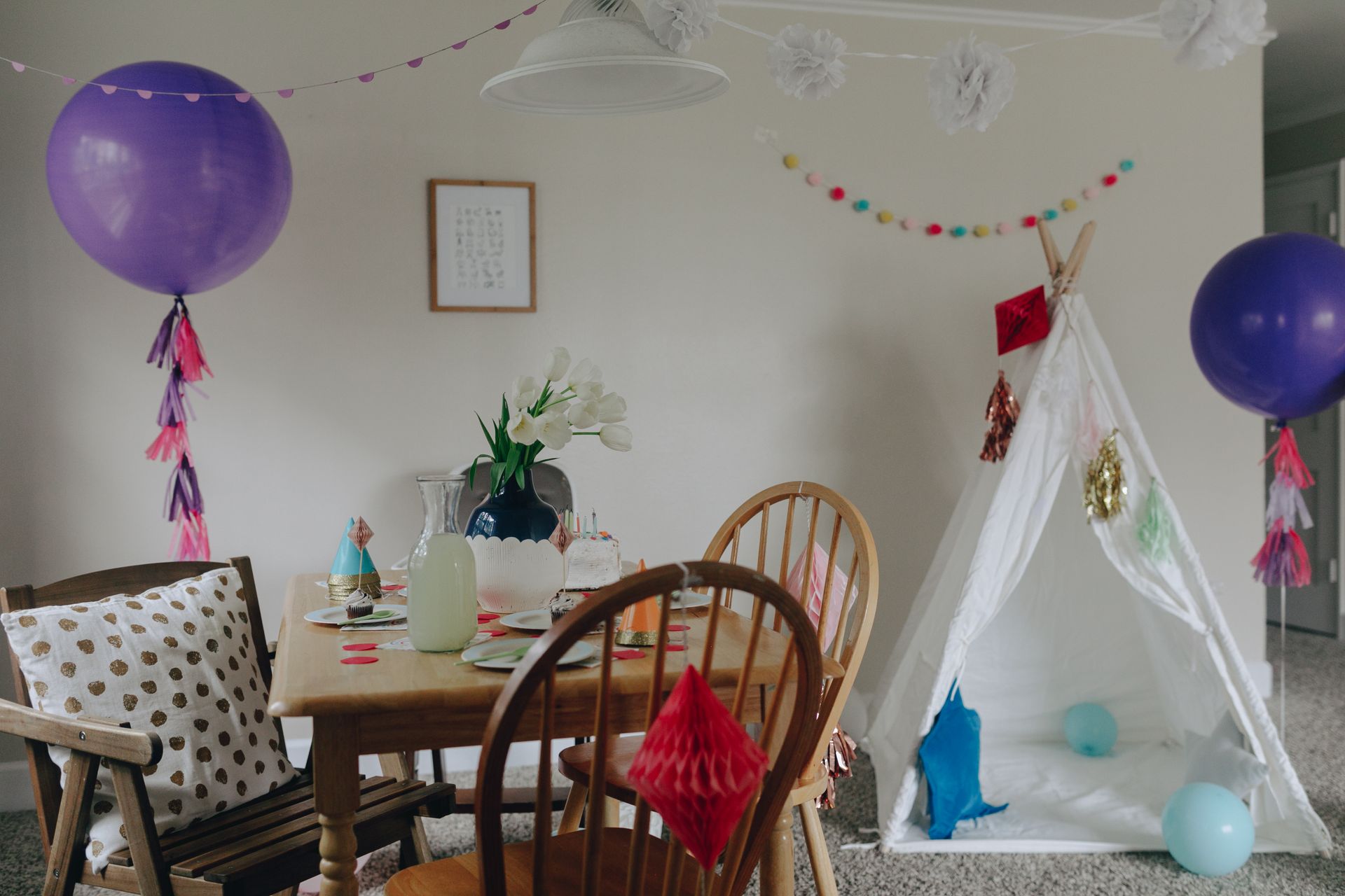 Birthday PArty Decor in Apartment