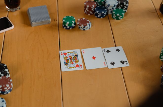 Online Casino: Spielautomaten und Live-Spiele im Überblick