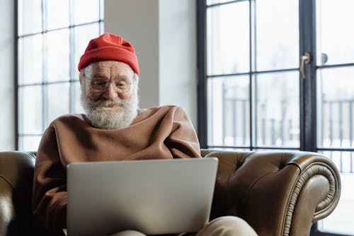 Gratis stockfoto met baard, bejaarde man, bejaarden