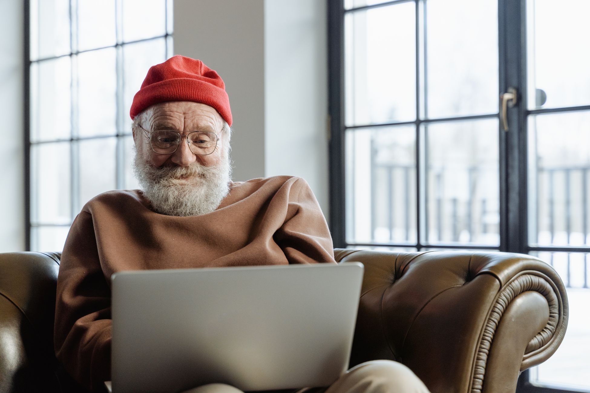 Lieke geeft opa die niet kan praten een stem met technologie