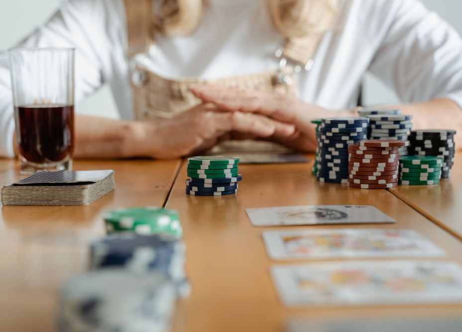 Online Casino: Spielautomaten und Live-Spiele im Überblick