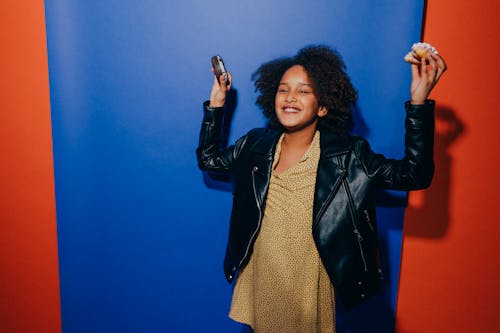 Foto profissional grátis de afro, alegre, balas