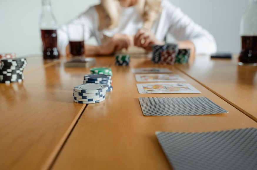 Online Casino: Spielautomaten und Live-Spiele im Überblick