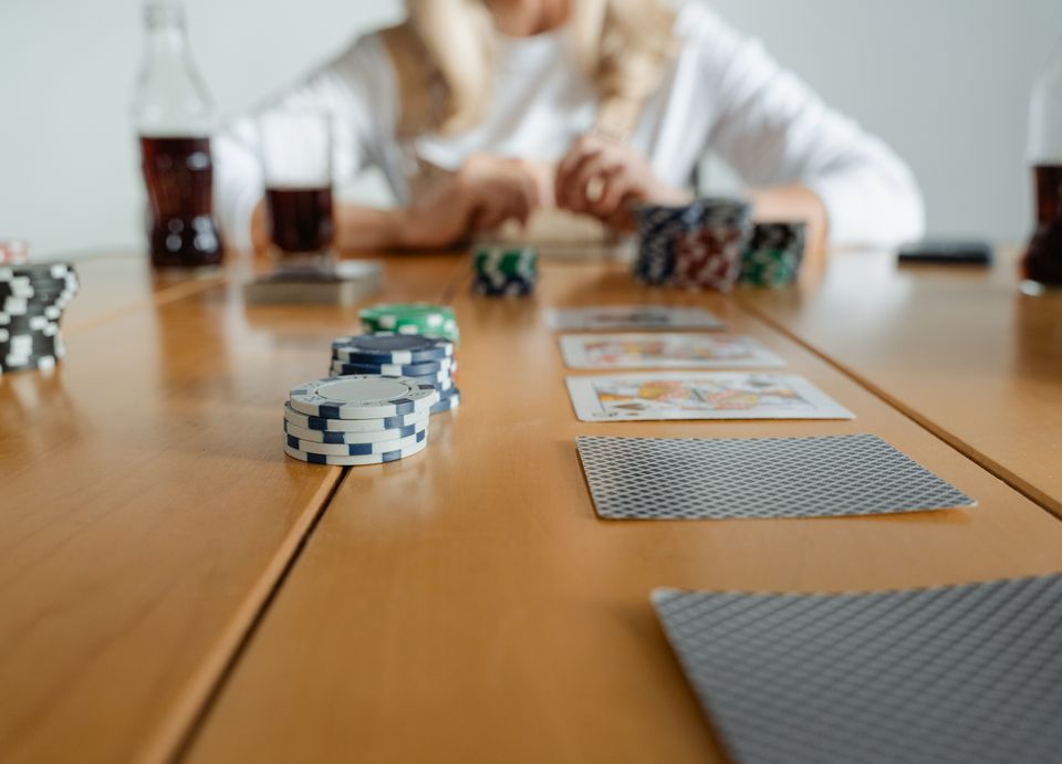 Online Casino: Spielautomaten und Live-Spiele im Überblick