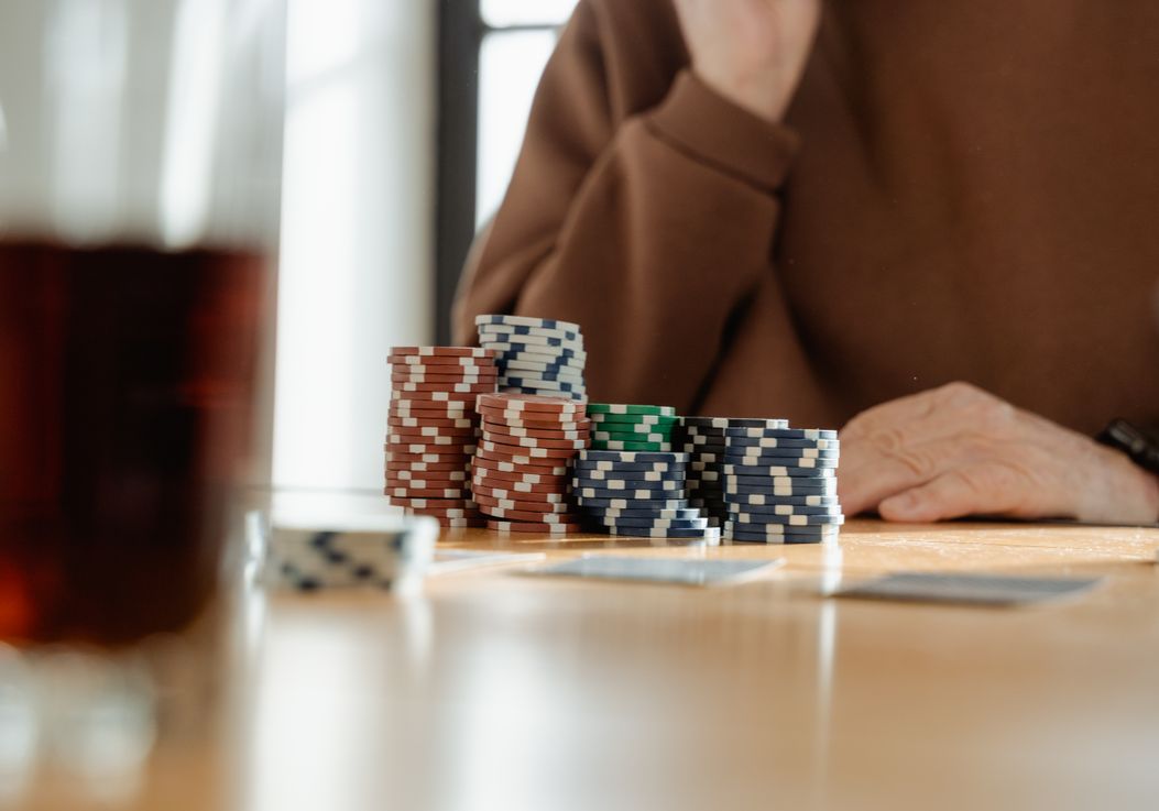 Online Casino: Spielautomaten und Live-Spiele im Überblick