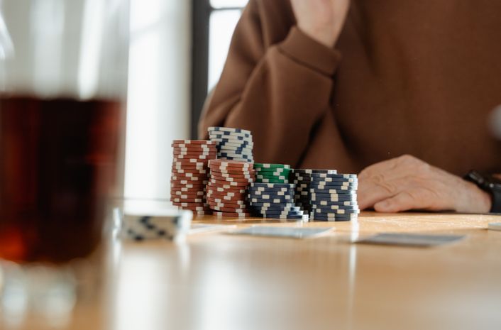 Online Casino: Spielautomaten und Live-Spiele im Überblick