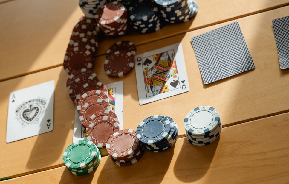 Glücksspiel und Steuern: Wann Gewinne steuerfrei bleiben