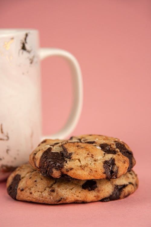 Free A Close-Up Shot Chocolate Chip Cookies Stock Photo