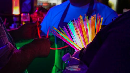 Darmowe zdjęcie z galerii z neon, świetlik