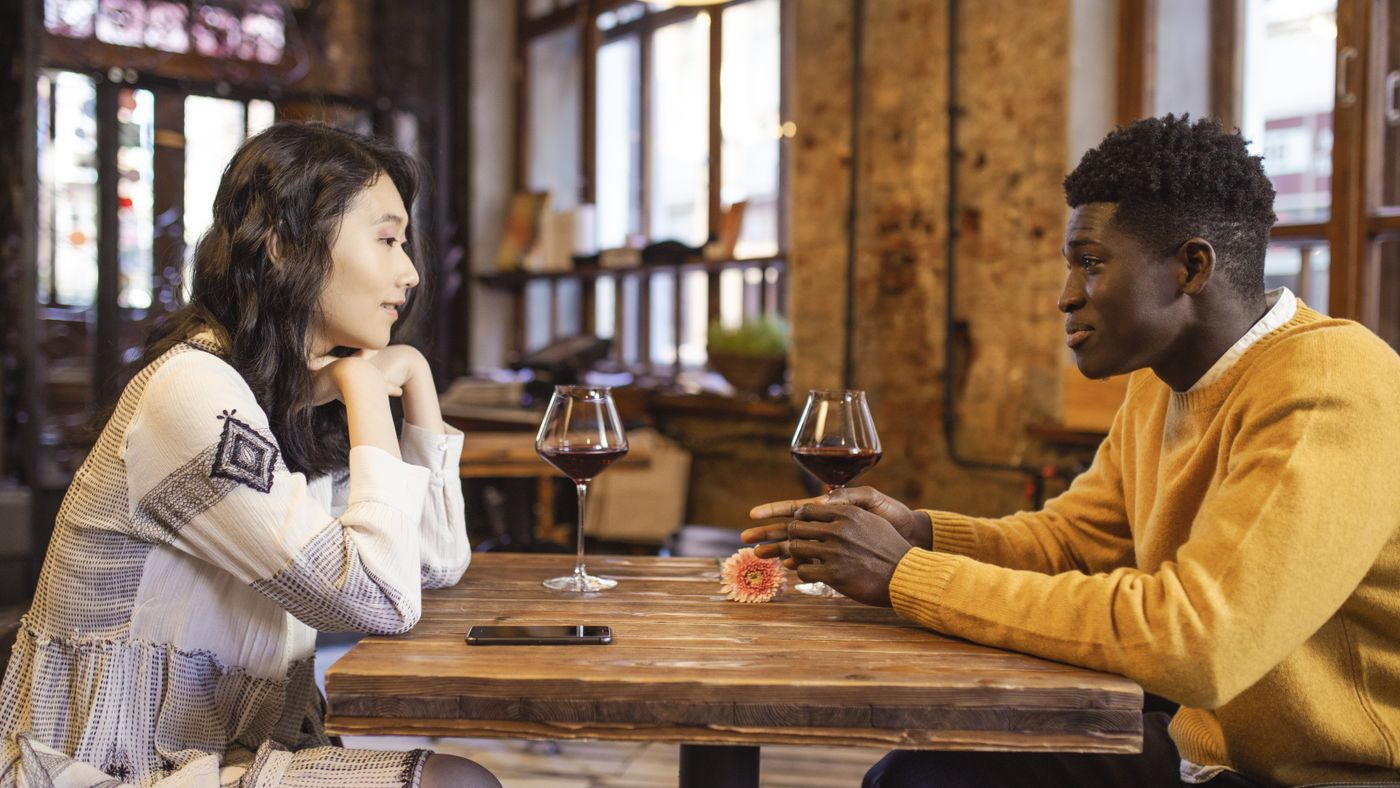 Why Rushing Online Dating Quietly Sabotages Good Matches