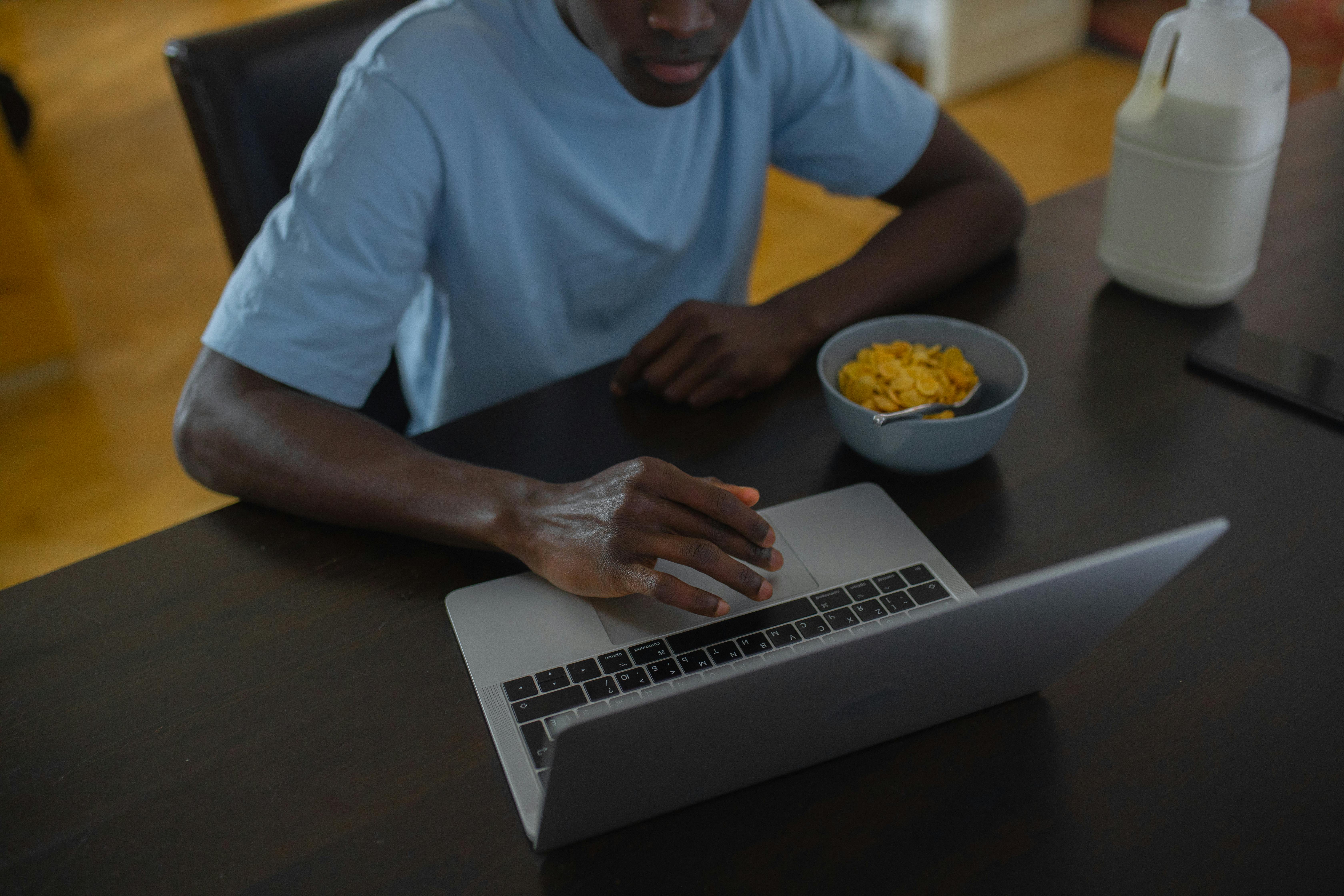 Working From Home and Productivity: Insights From the 2025 Remote Work Study — Photo by cottonbro studio on Pexels
