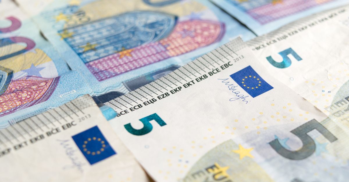 5 Smart Money Moves to Make Before the Next Recession Hits