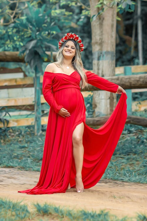 бесплатная Бесплатное стоковое фото с беременная, вертикальный выстрел, ждет ребенка Стоковое фото