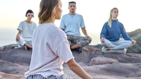 How circadian rhythm alignment and neurological fatigue relief Regulate Daily Energy Levels (New Research)