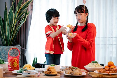 Ilmainen kuvapankkikuva tunnisteilla aasialainen poika, aasialainen ruoka, aasialainen teini-ikäinen Kuvapankkikuva