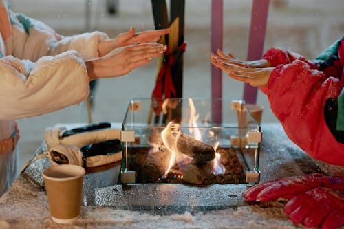 Element Guide: Fire vs Water Signs — Who Thrives in Humidity